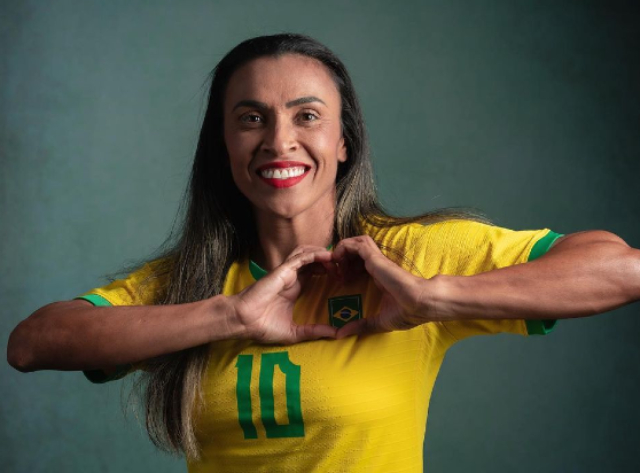 19 de fevereiro de 1986: Marta, futebolista nascida em Dois Riachos, Alagoas