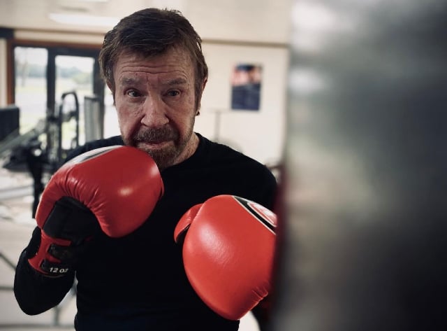 10 de março de 1940: Chuck Norris, ator, artista de artes marciais e produtor nascido em Oklahoma, Estados Unidos