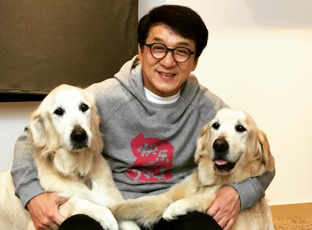 07 de abril de 1954: Jackie Chan, ator e lutador de artes marciais nascido em Victoria Peak, Hong Kong