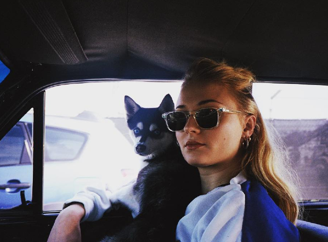 21 de fevereiro de 1996: Sophie Turner, atriz nascida em Northampton, Reino Unido