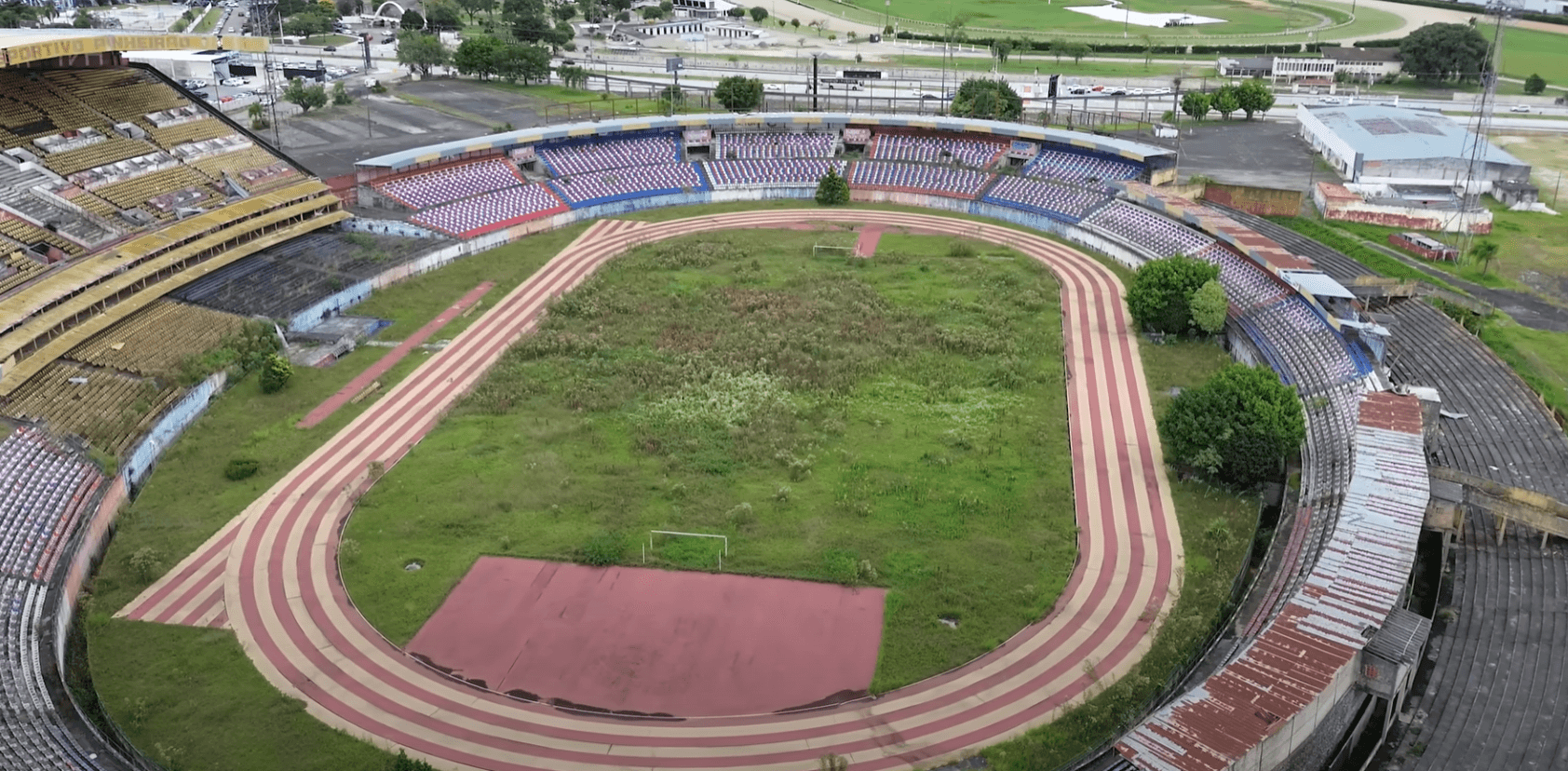 Pinheirão pode dar lugar a Centro de Convenções no Tarumã