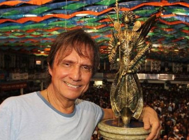 19 de abril de 1941: Roberto Carlos, ator, compositor e cantor nascido em Cachoeiro de Itapemirim, Espírito Santos