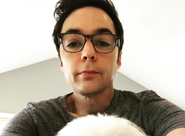 24 de março de 1973: Jim Parsons, ator e produtor nascido em Texa, Estados Unidos
