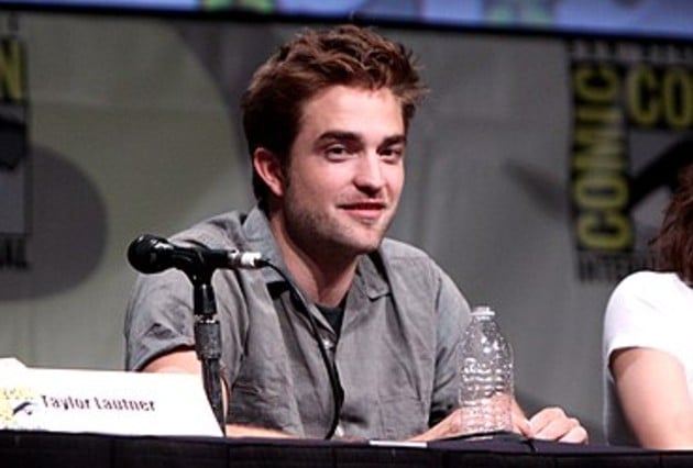 13 de maio de 1986: Robert Pattinson, ator nascido em Londres, Inglaterra