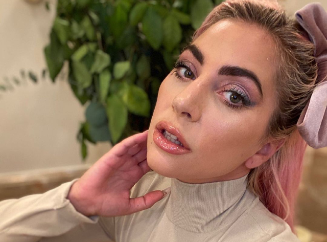28 de março de 1983: Lady Gaga, cantora e atriz nascida em Nova York, Estados Unidos