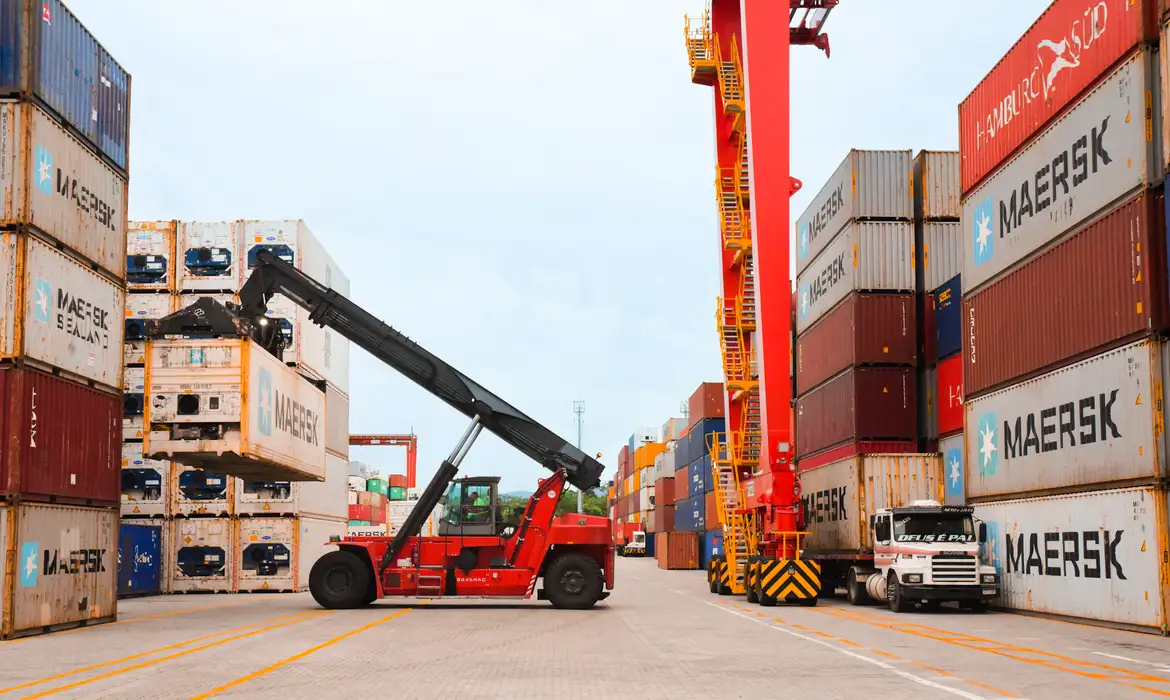 Exportações brasileras cresceram 4,8% em julho